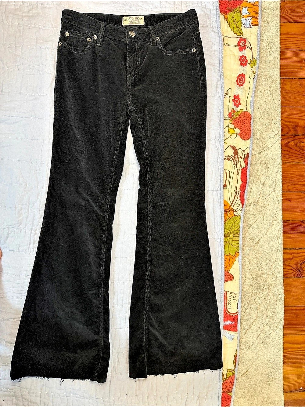 We The Free Morning Waves Flare Corduroy pants size 25 NWOT